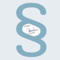 Grafik mit einem Paragrafen über einem unterschriebenen Arbeitsvertrag. Symbolbild für das Modul „Arbeitsvertrag“ im Karriereprogramm für Wissenschaftler